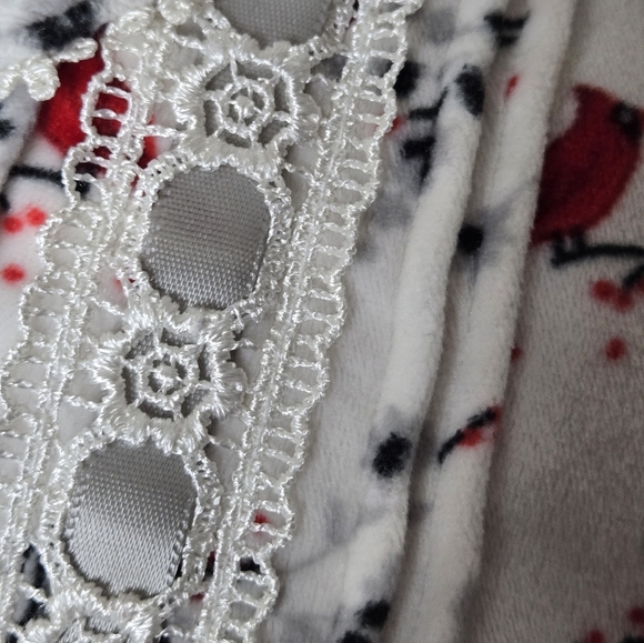 Secret Treasures Floral Fleece Long Nightgown Birds Floral Lace Size 3X - Picture 5 of 8